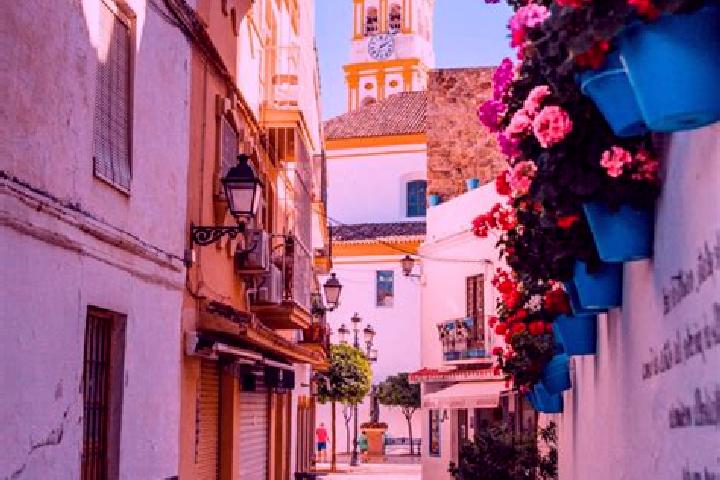Escorts Cordovilla, Spain — Local Companions
