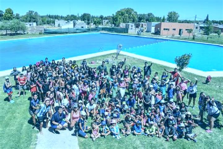 Escorts Coronel Belisle, Argentina — Local Companions