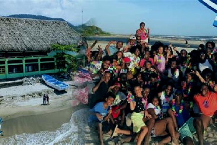 Escorts Corozal, Honduras — Local Companions
