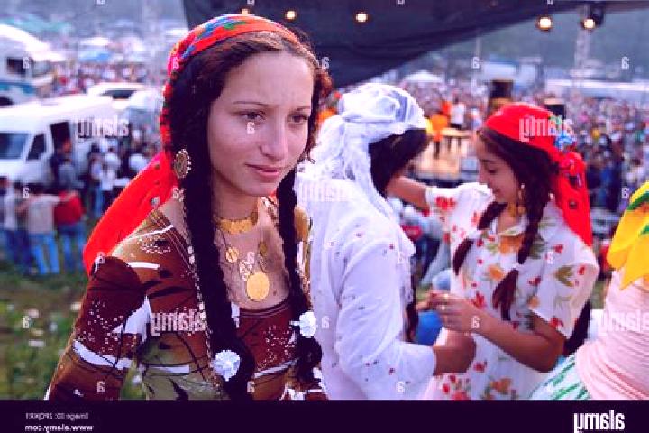 Escorts Costesti, Romania — Local Companions