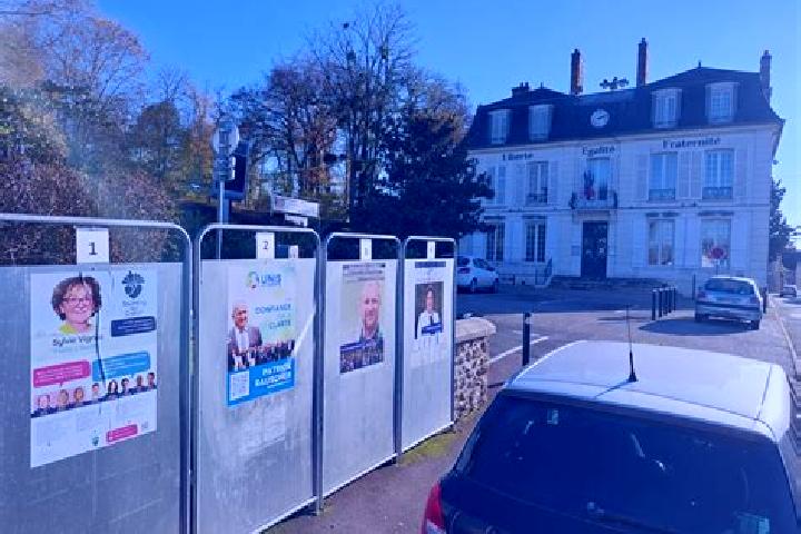 Escorts Couzeix, France — Local Companions