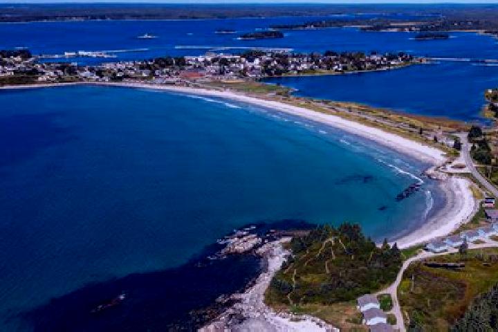 Escorts Crescent Beach, Canada — Local Companions