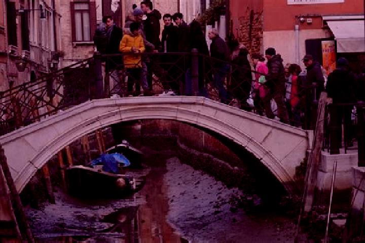 Escorts Crispiano, Italy — Local Companions