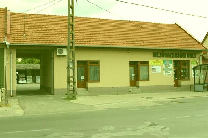 Escorts Csolyospalos, Hungary — Local Companions