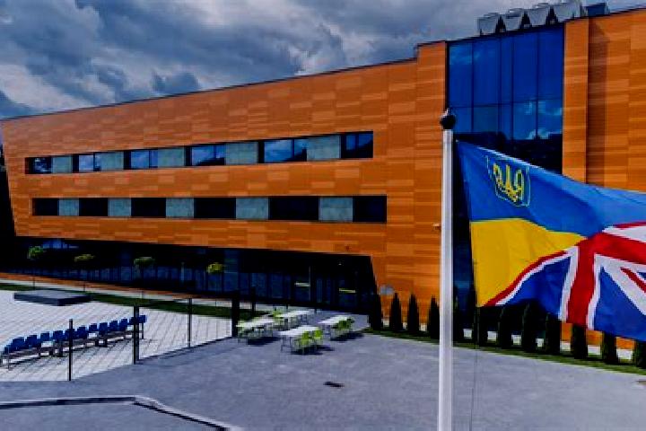Escorts Czarnochowice, Poland — Local Companions