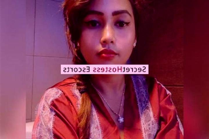 Escorts Dahot, Indonesia — Local Companions