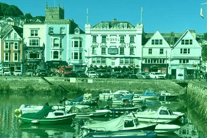 Escorts Dartmouth, United Kingdom — Local Companions