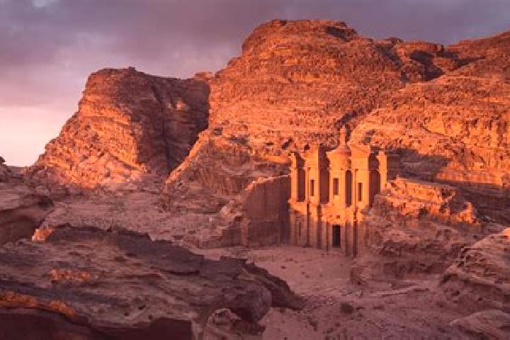 Escorts Dayr Alla, Jordan — Local Companions