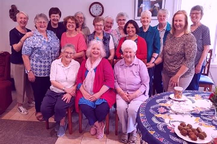 Escorts Dean Park, Australia — Local Companions
