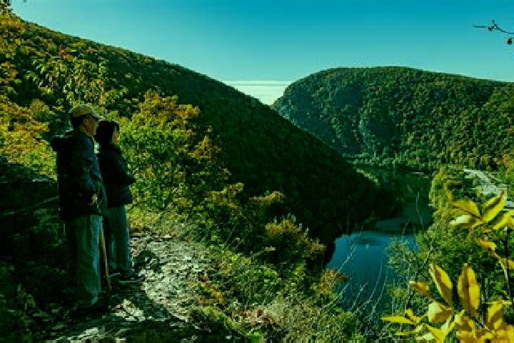 Escorts Delaware Water Gap, United States — Local Companions