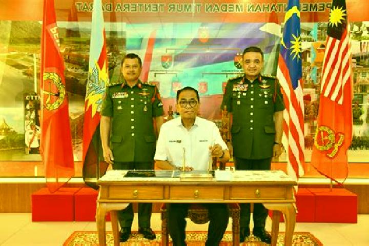 Escorts Den Timur, Indonesia — Local Companions