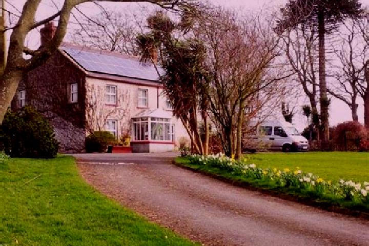Escorts Denbury, United Kingdom — Local Companions