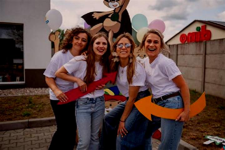 Escorts Deszczno, Poland — Local Companions