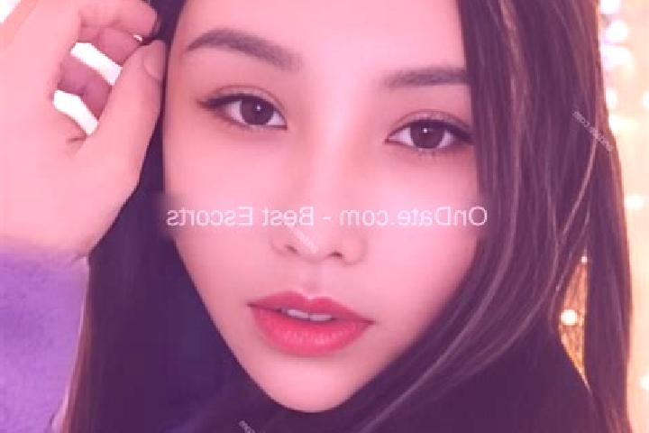 Escorts Dianjun, China — Local Companions