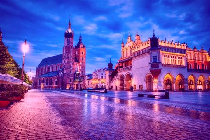Escorts Dojazdow, Poland — Local Companions