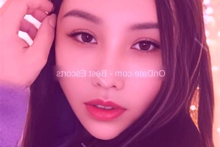 Escorts Dongshi, China — Local Companions