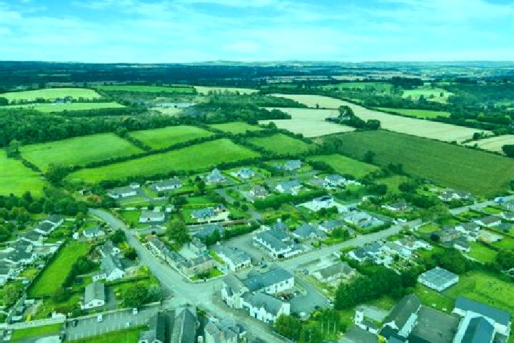 Escorts Donore, Ireland — Local Companions