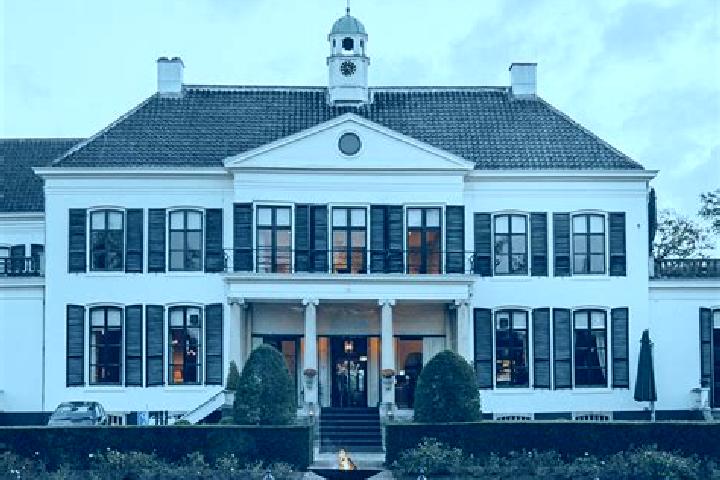 Escorts Doornenburg, Netherlands — Local Companions