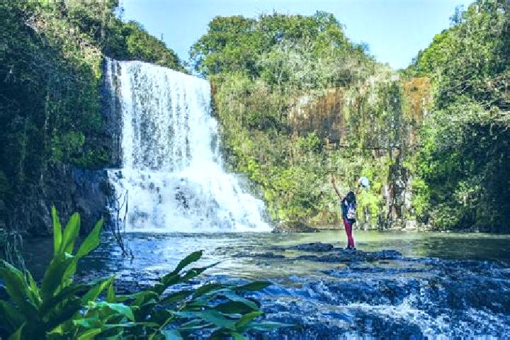 Escorts Dores do Turvo, Brazil — Local Companions