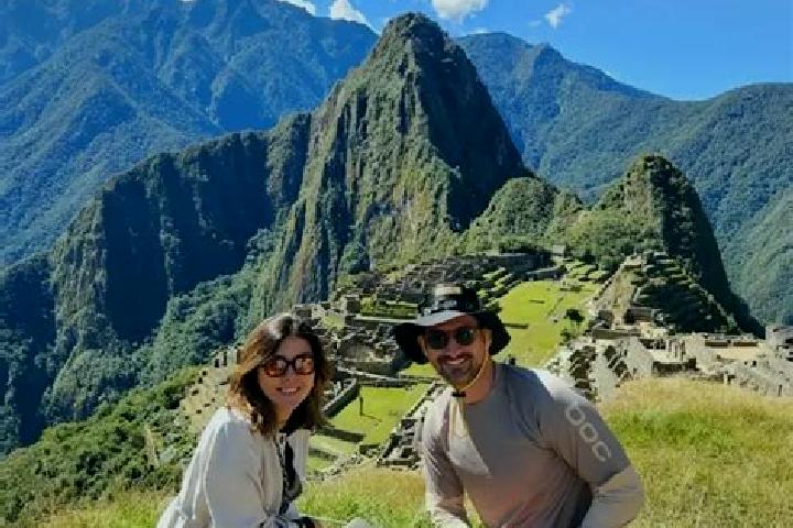 Escorts Dos Palos, Peru — Local Companions