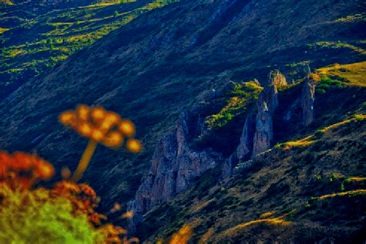Escorts Drakhtik, Armenia — Local Companions