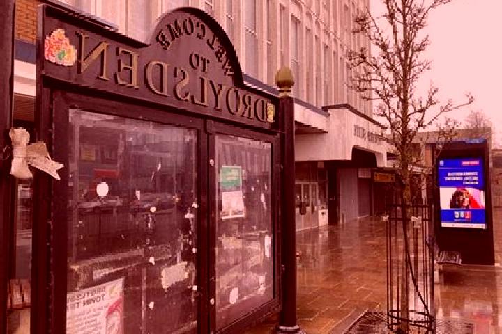 Escorts Droylsden, United Kingdom — Local Companions