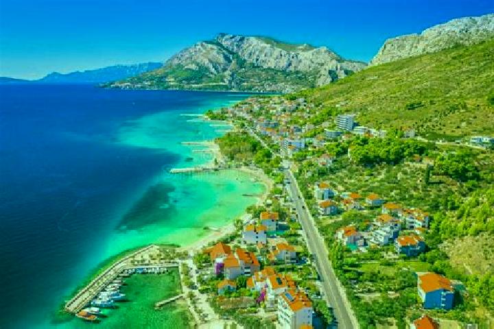 Escorts Duce, Croatia — Local Companions