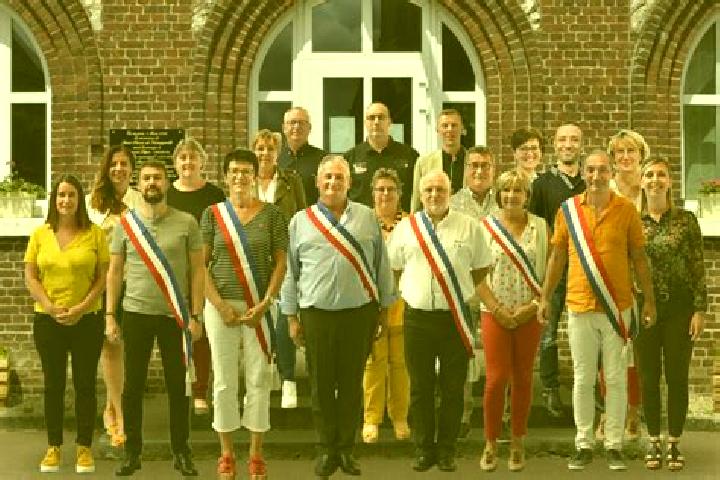 Escorts Duclair, France — Local Companions