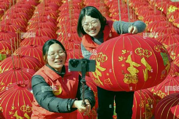 Escorts Duntou, China — Local Companions