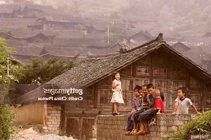 Escorts Duyun, China — Local Companions