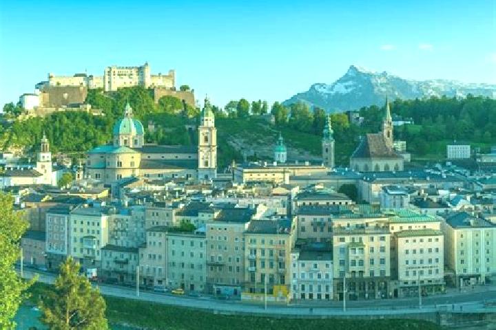 Escorts Ebenau, Austria — Local Companions