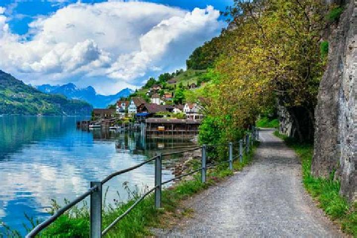 Escorts Echallens, Switzerland — Local Companions