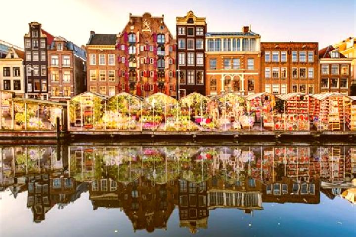 Escorts Eerschot, Netherlands — Local Companions