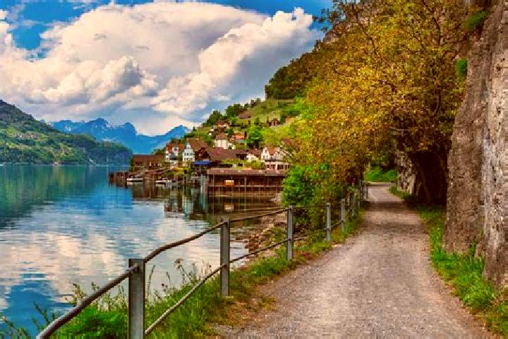 Escorts Eichberg, Switzerland — Local Companions