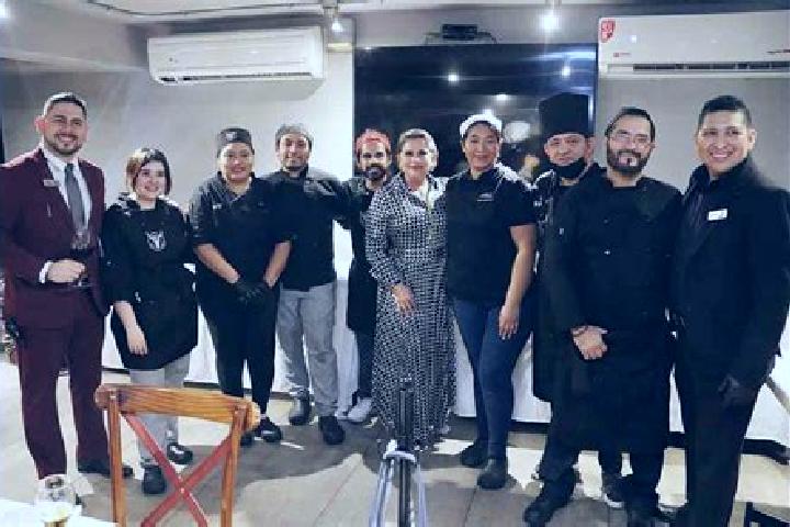 Escorts El Lindero, Mexico — Local Companions