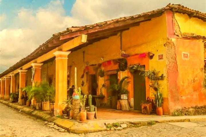 Escorts El Tuito, Mexico — Local Companions