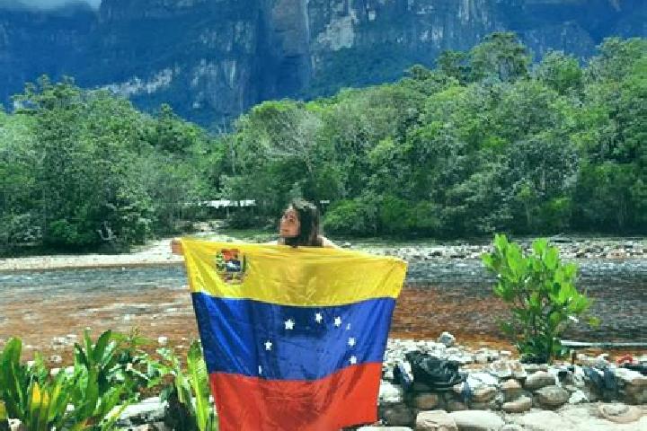 Escorts Encontrados, Venezuela — Local Companions