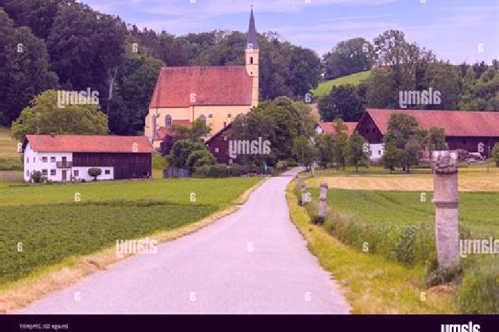Escorts Ering, Germany — Local Companions