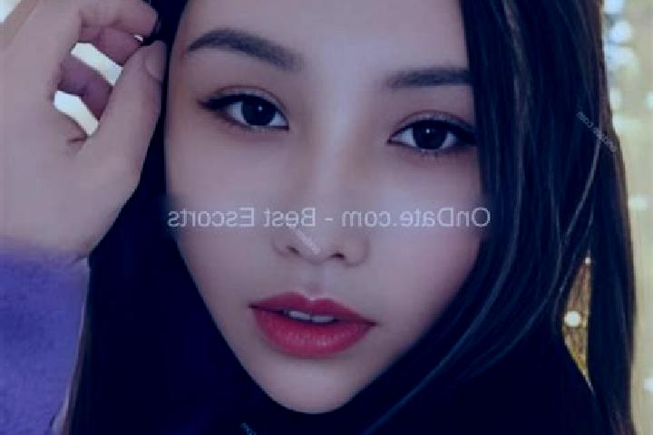 Escorts Erlong, China — Local Companions