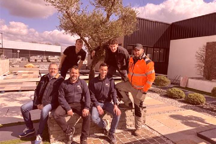 Escorts Erre, France — Local Companions