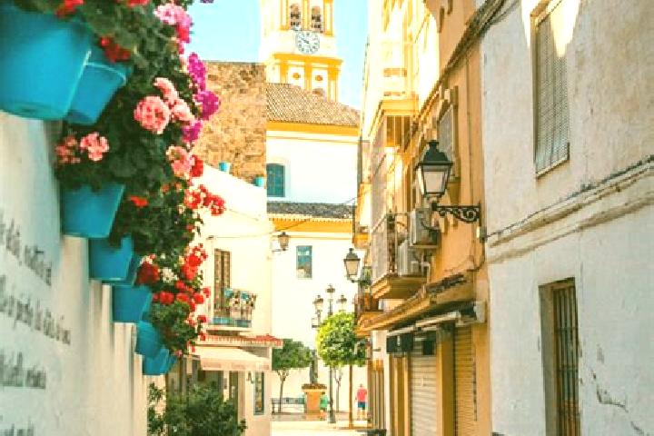 Escorts Escalonilla, Spain — Local Companions