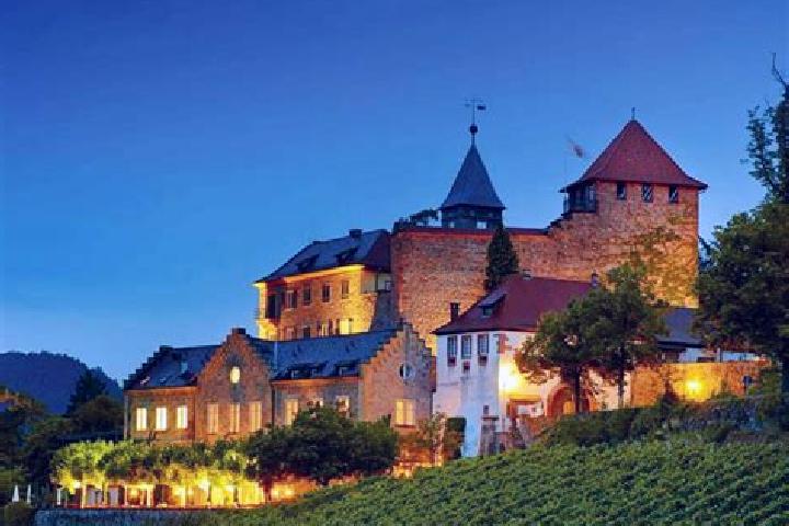 Escorts Ettlingen, Germany — Local Companions