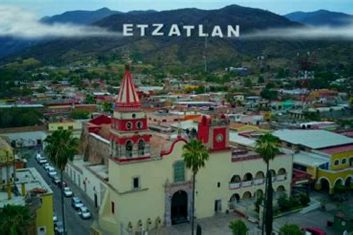 Escorts Etzatlan, Mexico — Local Companions