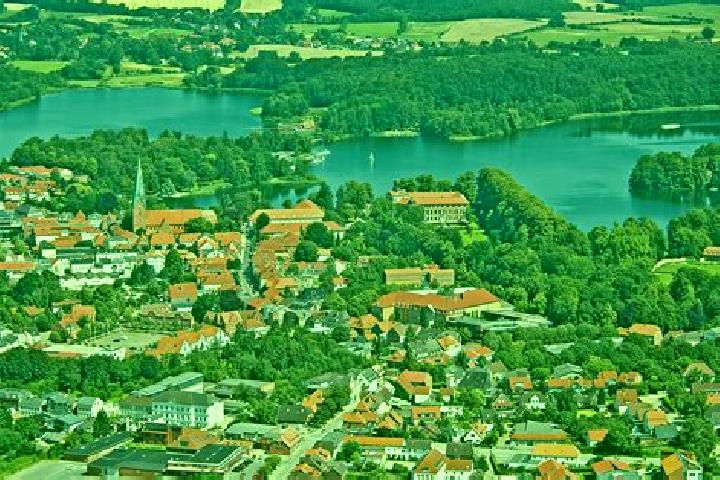Escorts Eutin, Germany — Local Companions