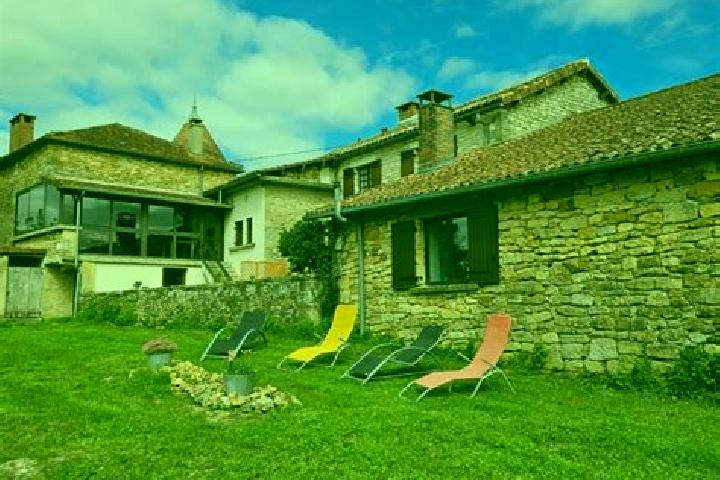 Escorts Eyzerac, France — Local Companions