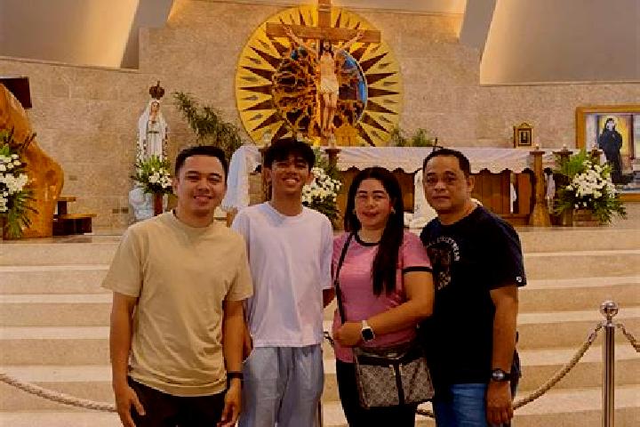 Escorts Famy, Philippines — Local Companions