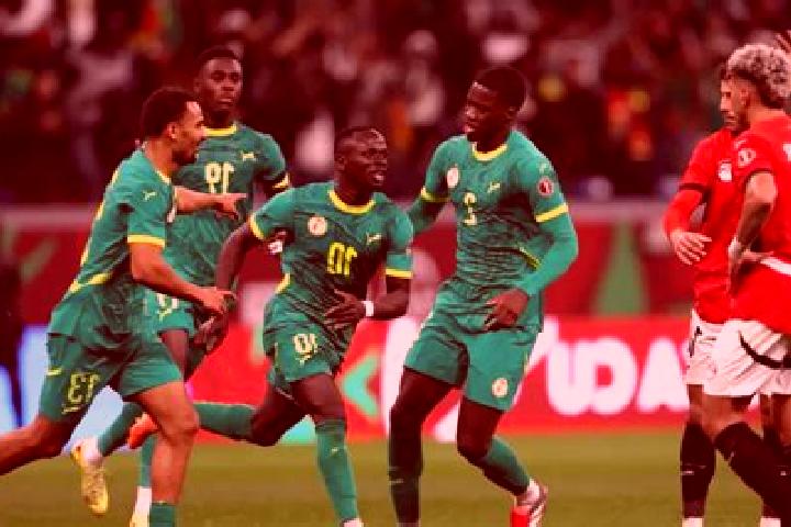 Escorts Fas, Senegal — Local Companions