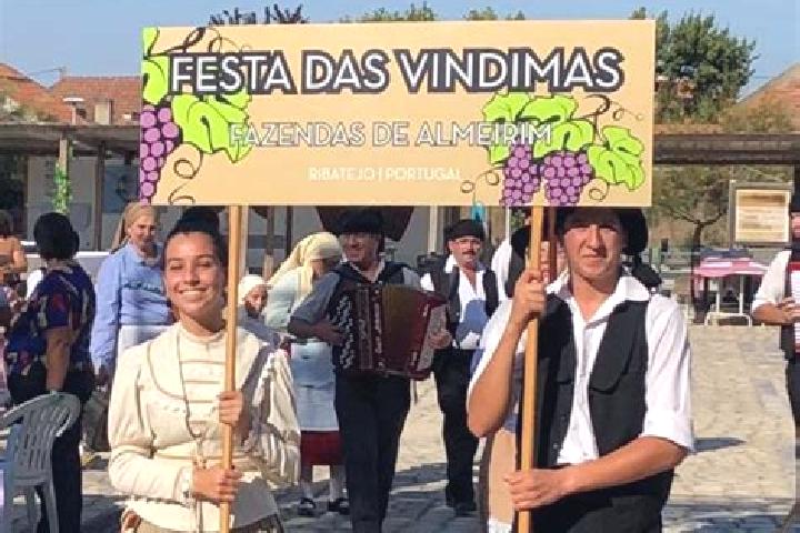 Escorts Fazendas de Almeirim, Portugal — Local Companions