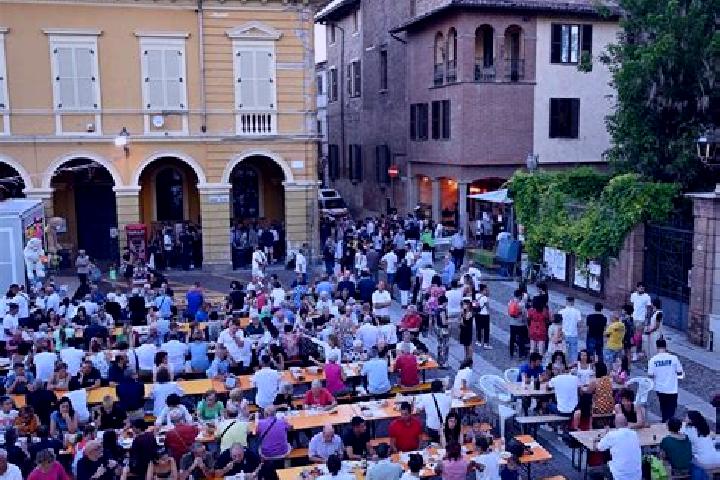 Escorts Felizzano, Italy — Local Companions
