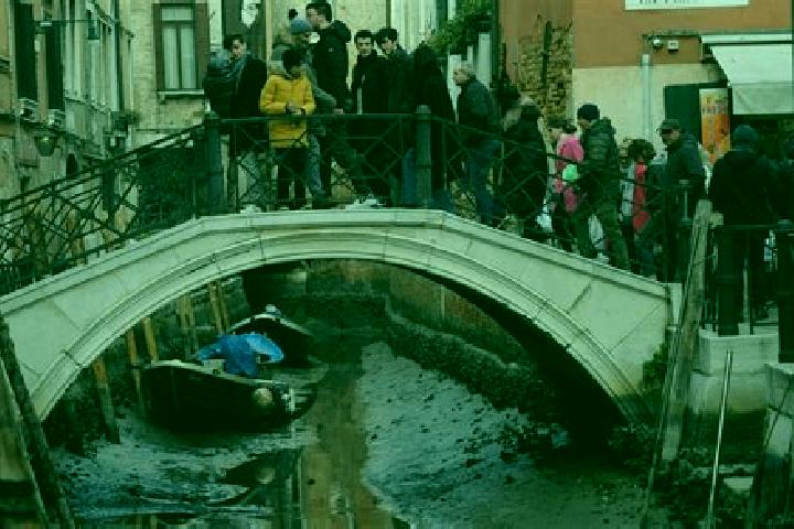 Escorts Fidenza, Italy — Local Companions
